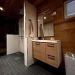 아파트 Cozy House Nearby The Services *