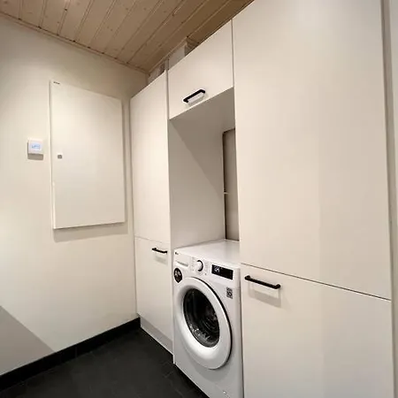 Cozy House Nearby The Services Apartment