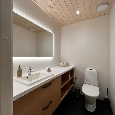 Cozy House Nearby The Services Apartment *