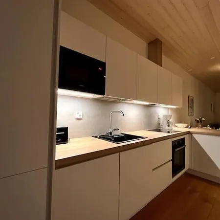 Appartement Cozy House Nearby The Services