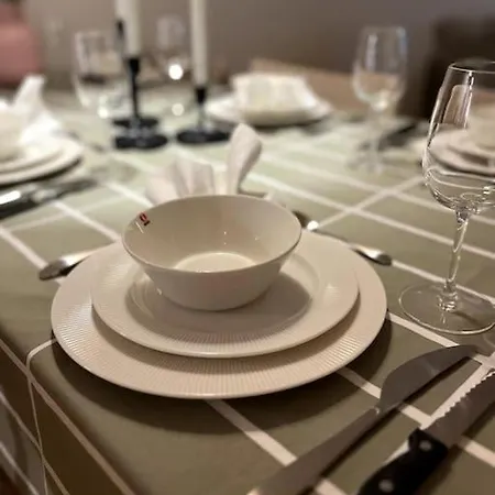 Apartment Cozy House Nearby The Services *