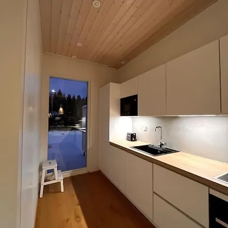Cozy House Nearby The Services Daire Rovaniemi