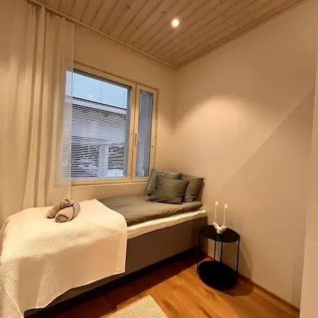 Cozy House Nearby The Services *